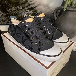 Coach Shoes Size 7.5